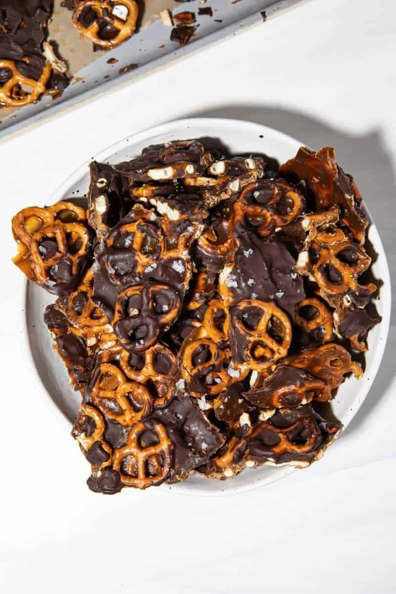 Easy Salted Caramel Pretzel Bark