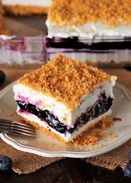 No-Bake Blueberry Cheesecake Bars