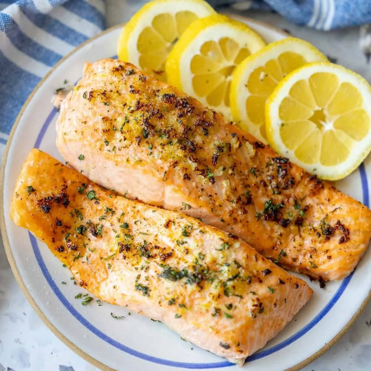 Simple Air Fryer Lemon Salmon